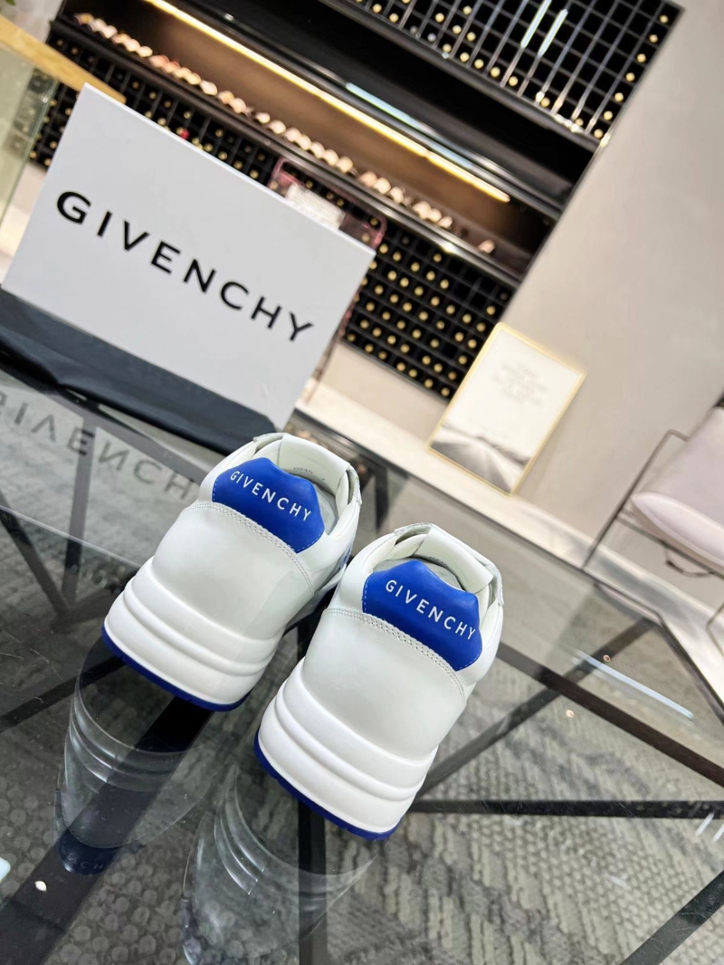 Givenchy Sneakers